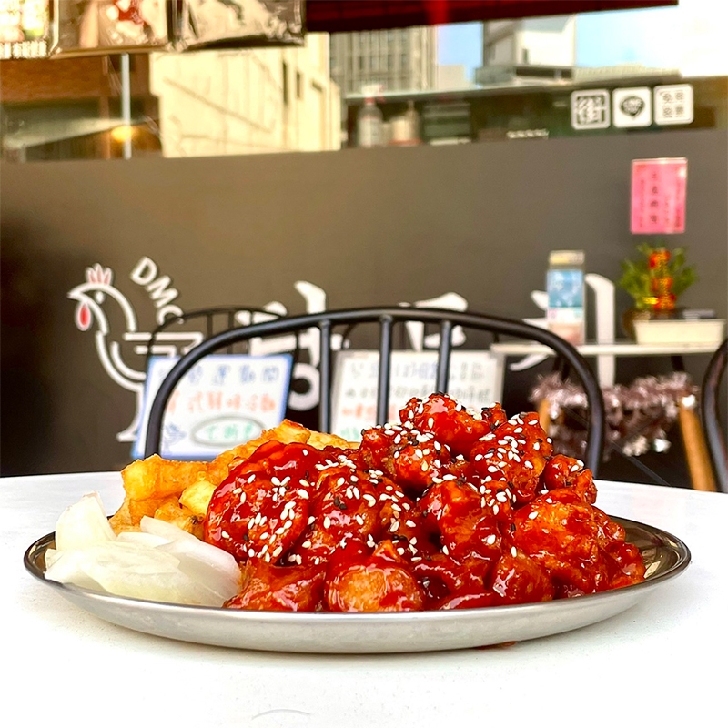 美味韓式料理，由打母雞韓式餐酒館提供