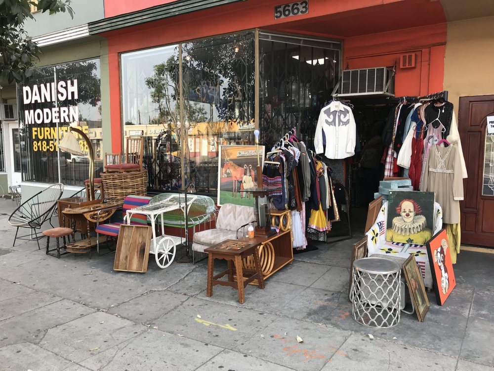 Eclectica Vintage in North Hollywood | Eclectica Vintage 5663 Lankershim Blvd, North Hollywood ...