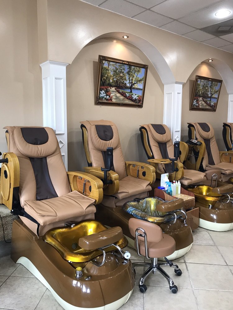 Luxury Nails of Twelve Oaks in Savannah Luxury Nails of Twelve Oaks