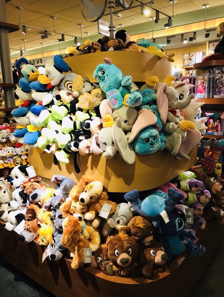 Disney Store in Burbank | Disney Store 500 S Buena Vista St, Burbank ...