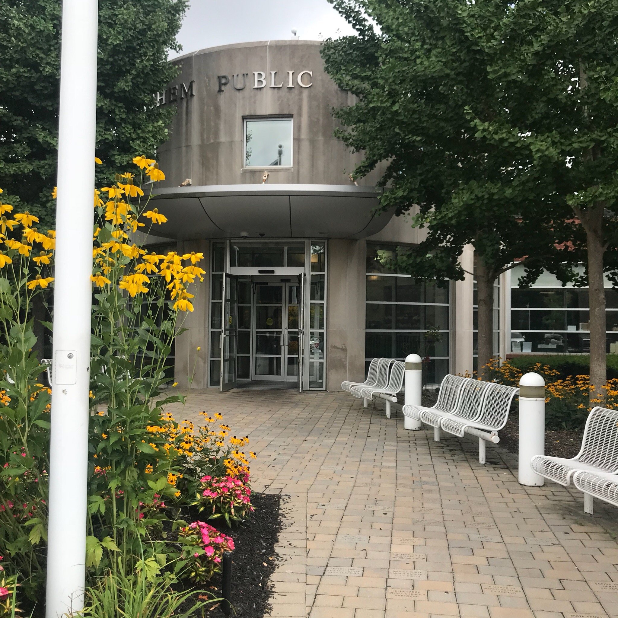 Sachem Public Library in Holbrook Sachem Public Library 150 Holbrook