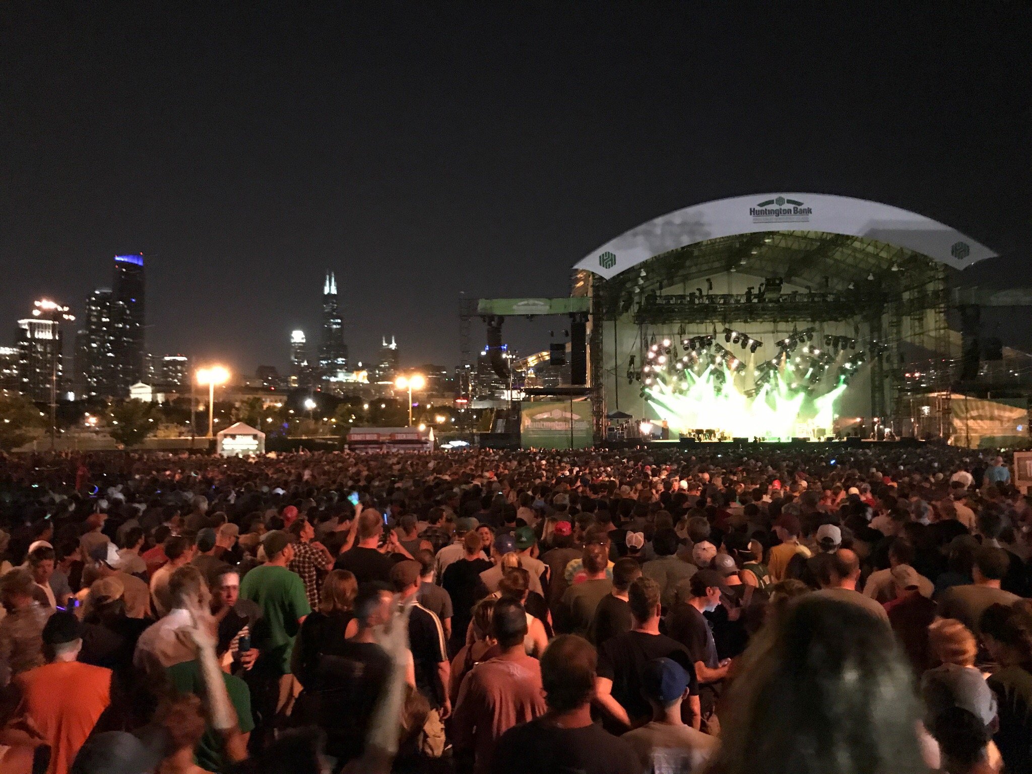 huntington-bank-pavilion-at-northerly-island-in-chicago-huntington