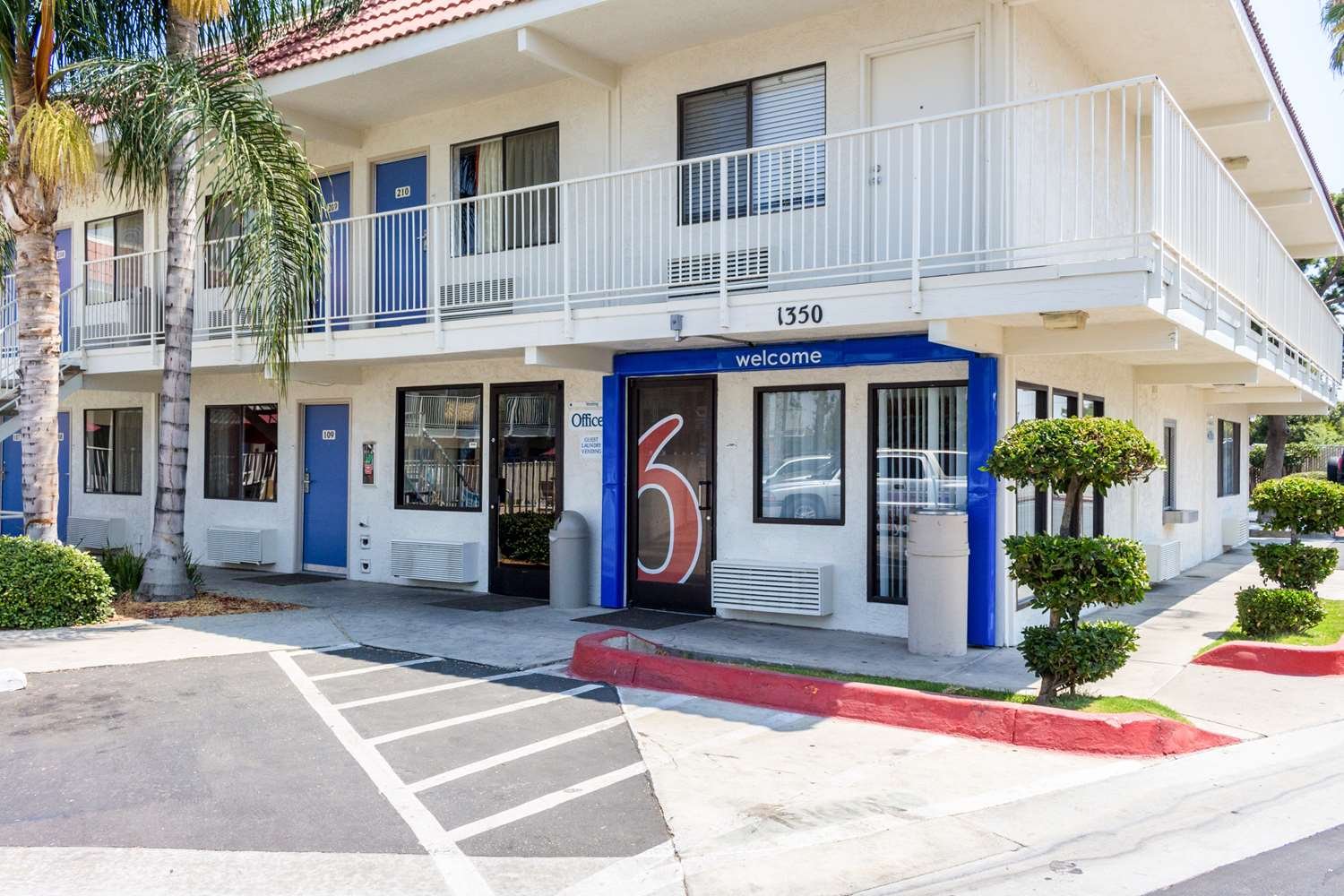 Motel 6 Bakersfield Convention Center in Bakersfield | Motel 6