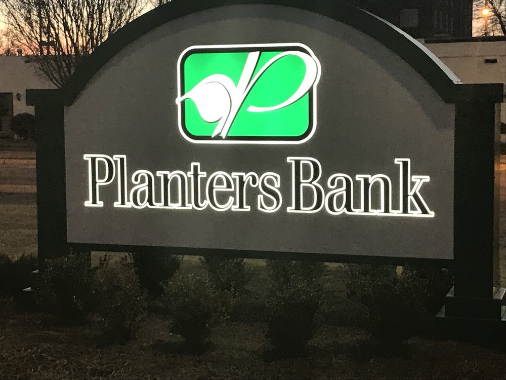 Planters Bank in Cleveland Planters Bank 150 North St, Cleveland, MS