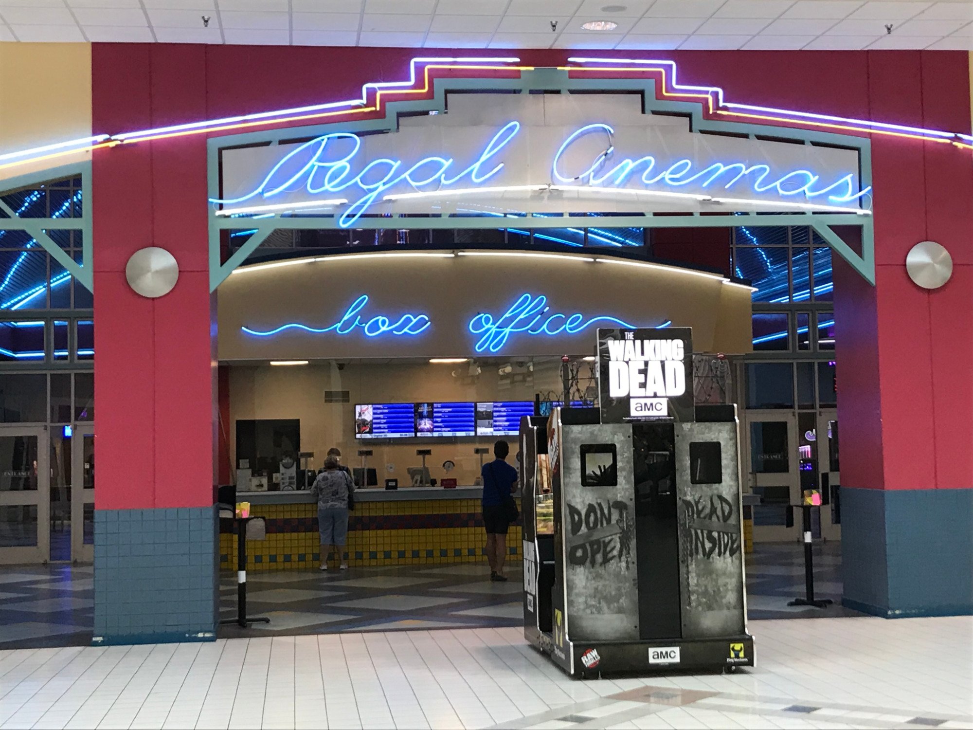 Regal Cinemas Town Center 16 in Port Charlotte | Regal Cinemas Town