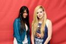 Avril Lavigne interdit à ses fans de la toucher ! (Vidéo)