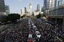 Hong Kong, dilaga la protesta. Il governatore,   "via dalle strade"