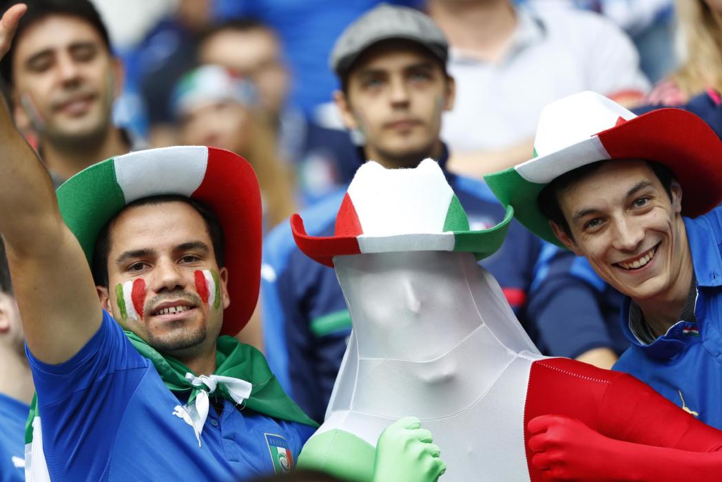 Italy fans before the match