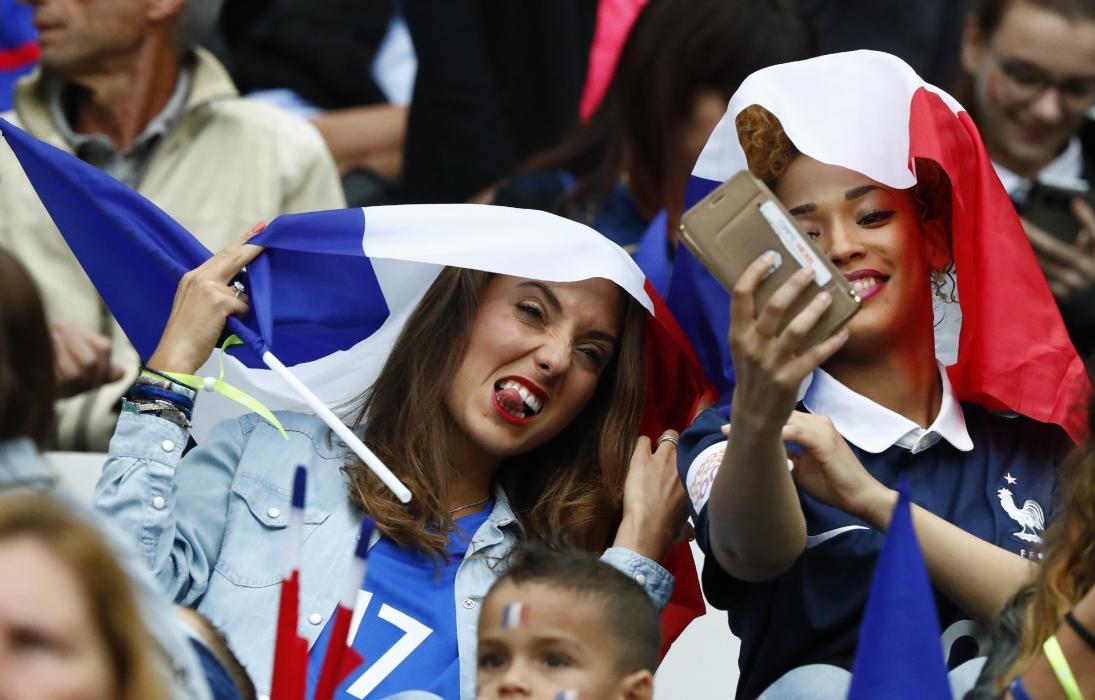 Wife of France's Kingsley Coman, Sephora Coman (R) in the stands