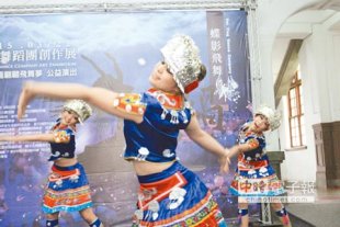 公益舞展新竹市竹女同濟會及蝶影舞蹈團，本月22日將於新竹市立體育館帶來公益舞展。（徐養齡攝）