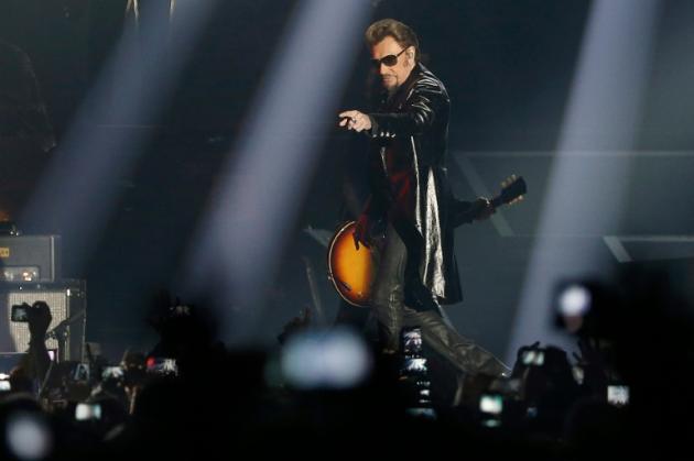 Johnny Hallyday pour commémorer les attentats de janvier en présence de Hollande