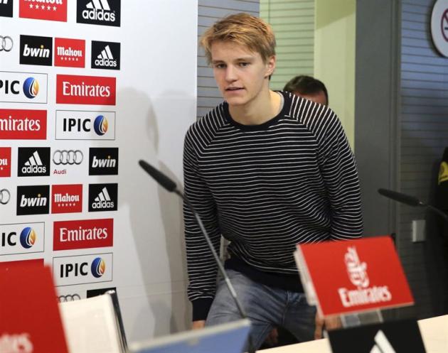 GRA192. MADRID, 22/01/2015.- Martin Odegaard, nuevo centrocampista del Real Madrid, a la llegada a la rueda de prensa de su presentación oficial hoy como jugador blanco, en la que ha asegurado que no 