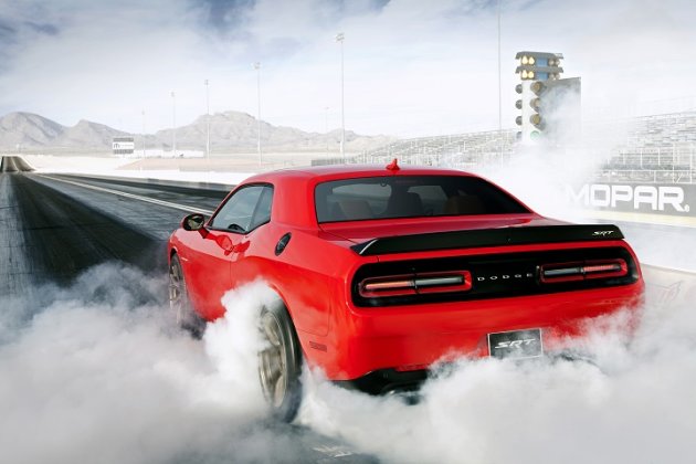 Dodge Challenger Hellcat burnout photos