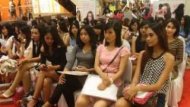 Ratusan Gadis Cantik di Surabaya Ingin Jadi Selebritis