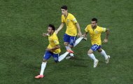 Brazil's Neymar, left, celebrates scoring his side's first goal during the group A World Cup soccer match between Brazil and Croatia, the opening game of the tournament, in the Itaquerao Stadium in Sao Paulo, Brazil, Thursday, June 12, 2014. (AP Photo/Shuji Kajiyama)
