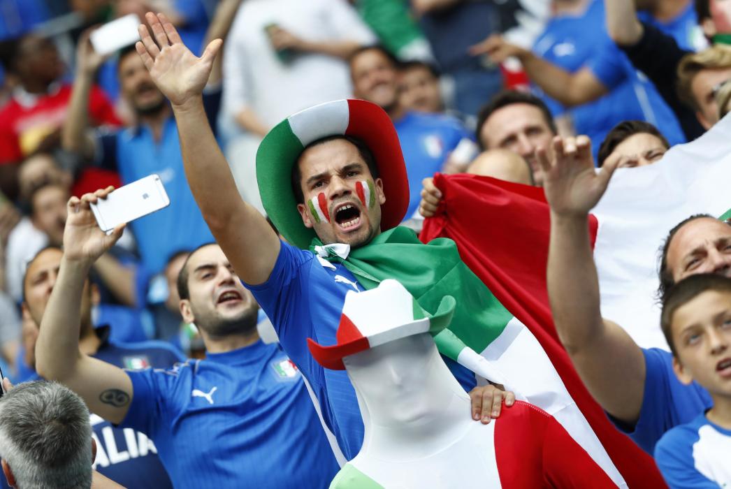 Italy fans before the match