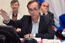 Béziers : Robert Ménard fait évacuer la salle du conseil municipal après une manifestation d'opposants