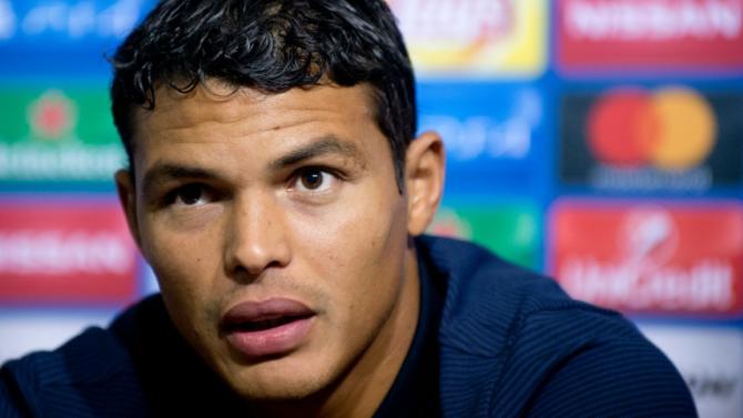 Thiago Silva, do Paris Saint-Germain, participa de coletiva de imprensa, em SÃ³fia, no dia 27 de setembro de 2016