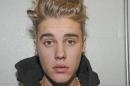 Justin Bieber photoshoppé pour Calvin Klein : Les photos chocs !