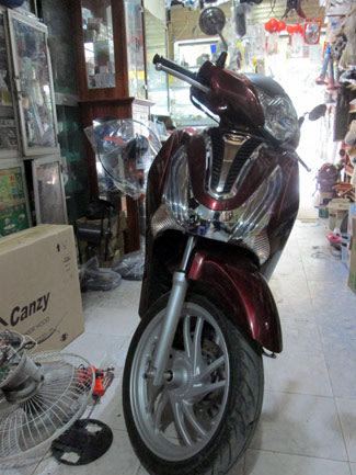 Honda SH ‘nội’, giá cao mà như… của nợ Honda_SH__n_i___gi__cao-1d73bc6456279eeba96081333f3e872d