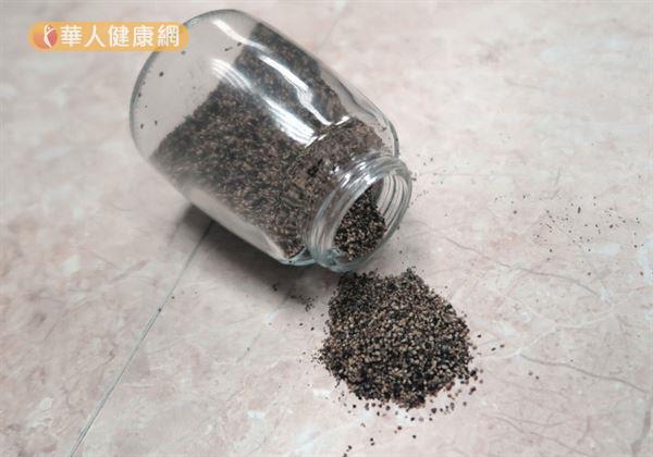 減重助力！研究：鹽巴換胡椒助瘦身