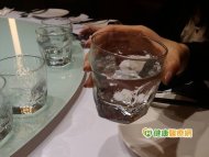 你在喝瓶裝水嗎？　醫：白開水最安全