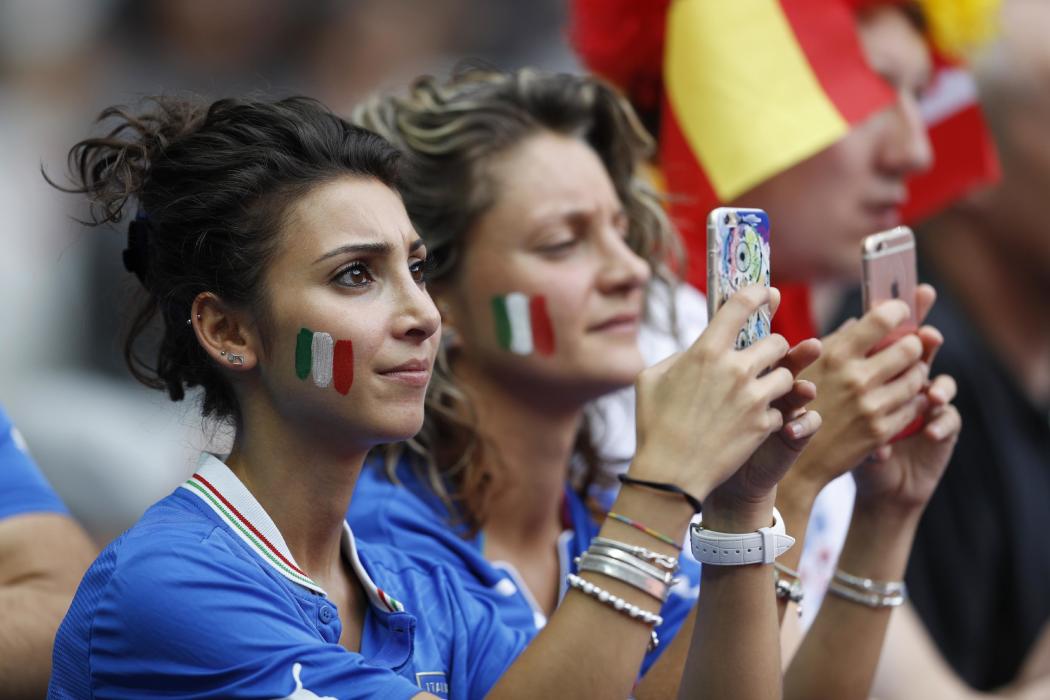 Italy fans before the match