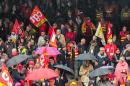Des milliers de manifestants pour un 1er mai célébré dans la discorde syndicale