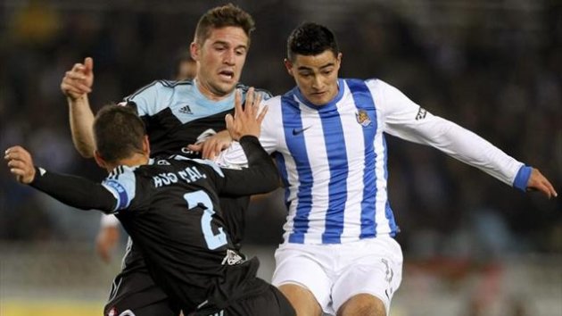 Hugo Mallo y Chory Castro en un lance del Real Sociedad-Celta.