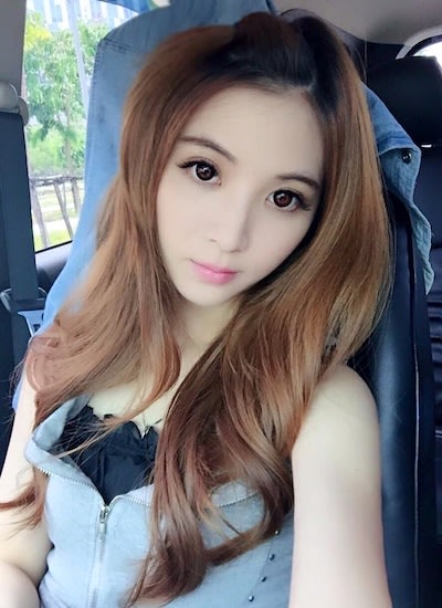 【娛樂星正妹】美貌與演奏一樣吸睛！很像郭靜的氣質小提琴正妹‭ /‬‭ ‬小嵐