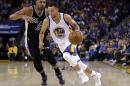 Warriors become 2nd NBA team to win 70, beat Spurs 112-101