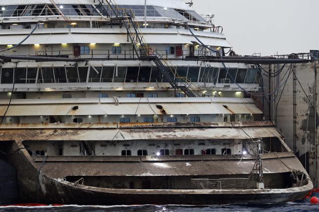 El Costa Concordia por dentro 2014-07-20T191734Z_73339499_GM1EA7L092201_RTRMADP_3_ITALY-CONCORDIA