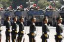 Vehículos militares participan en un desfile militar en Pekín (China). EFE/Archivo