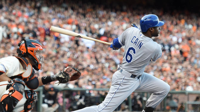 KC hangs on to lead World Series, 2-1, with 3-2 win over Giants 20141024_jla_st3_285