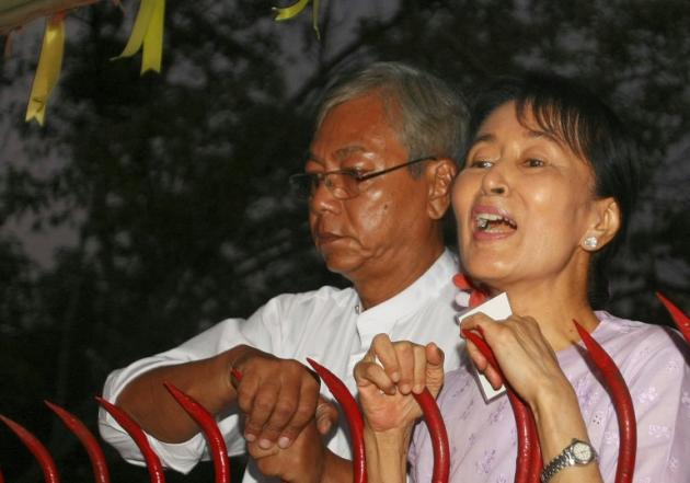 Birmanie: le parti d'Aung San Suu Kyi propose son ex chauffeur comme président