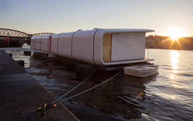 iModulari ifloatingi ihomei can be built on land or water 