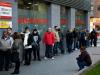 File d'attente devant une agence pour l'emploi le 2 décembre 2014 à Madrid