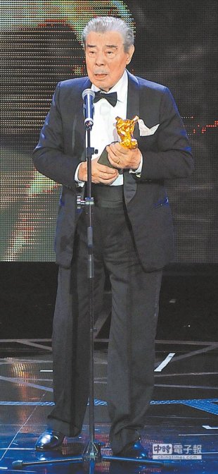 王玨在2009年獲頒金馬特別貢獻獎。（ 資料照片 ）