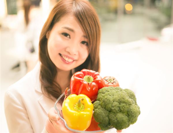 趙函穎營養師表示，多吃富含維生素C的天然蔬果，可提升身體抗氧化能力，預防鉛中毒。（圖片提供／趙函穎營養師）