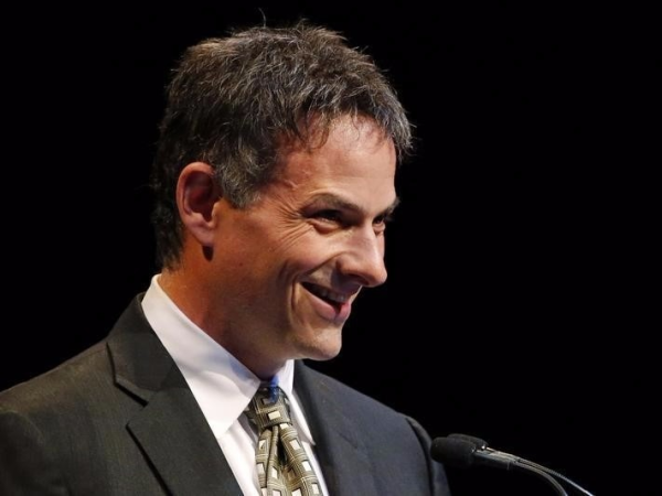 David Einhorn has gone back to one of his most famous short positions — and ...