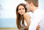 ما الذي يثير مخاوف الرجال بشأن العلاقة الحميمة؟؟