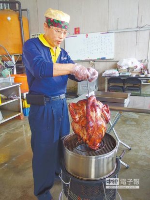 火雞肉低脂低熱量，業者展開促銷。（張朝欣攝）