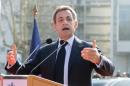 Guerre d'Algérie : Sarkozy critique la commémoration du 19 mars par Hollande