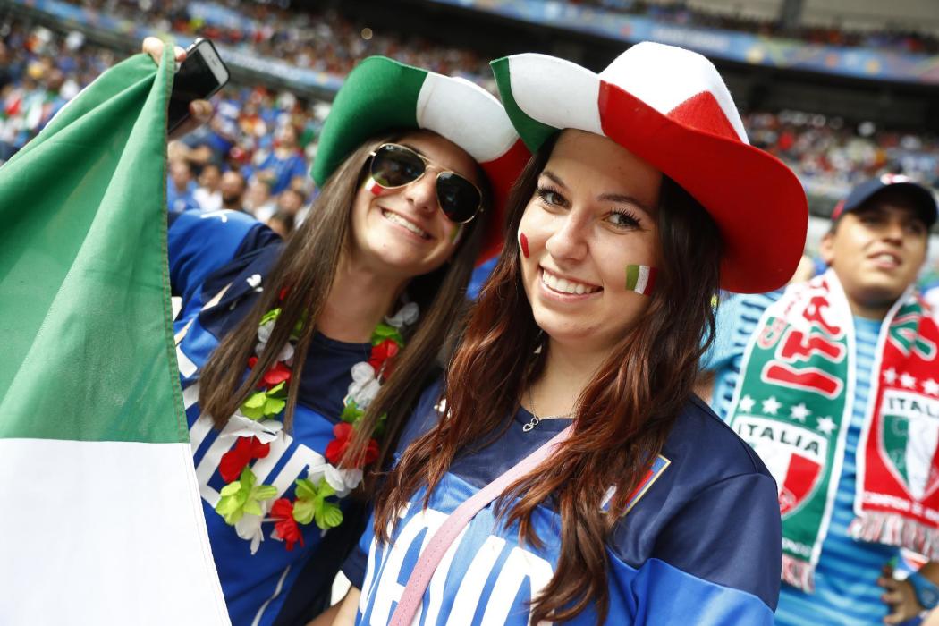 Italy fans before the match