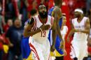 James Harden, en un momento del partido Rockets-Golden State Warriors, cuarto de la final de la Conferencia Oeste de la NBA, jugado el lunes 25 de mayo en Houston