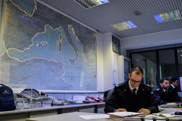 Le centre de secours des garde-côtes italiens, le 28 mai 2015, à Rome