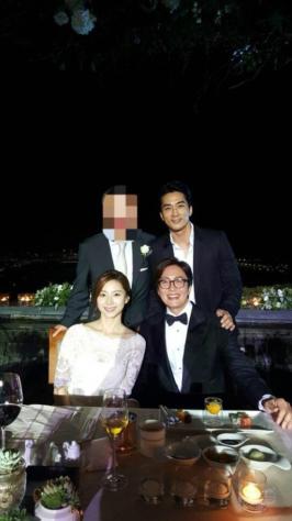 裴勇俊-朴秀真 婚禮，宋承憲賓客認證照公開..親昵的新婚夫婦「溫暖」