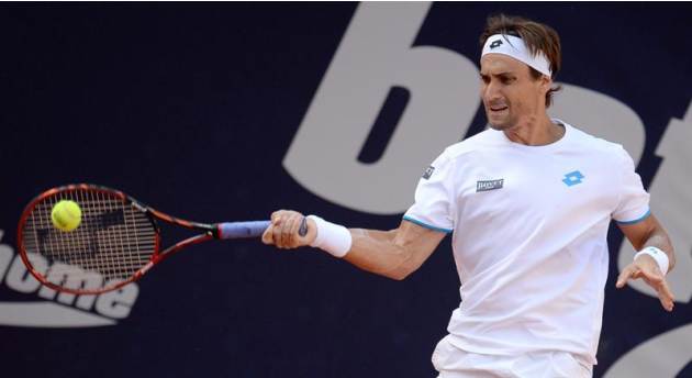 DAN006. Hamburg (Germany), 19/07/2014.- Spanish tennis player David Ferrer in action during the semi final match against Alexander Zverev of Germany during the ATP tournament in Hamburg, Germany, 19 J