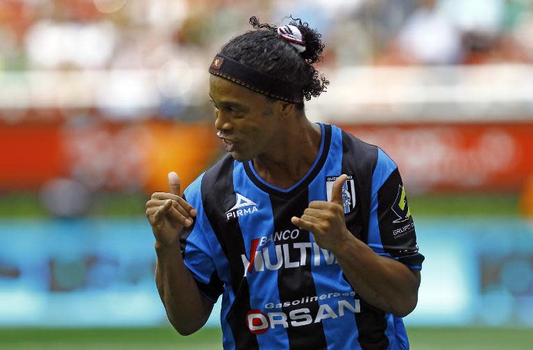 Assis aponta destino para Ronaldinho Gaúcho