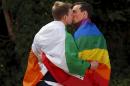 Svolta in Irlanda: valanga di si' alle nozze   gay